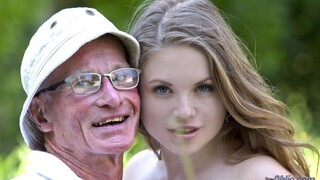 Provocative Young Girl Outdoor Fun - sex videos online YAY.PORN