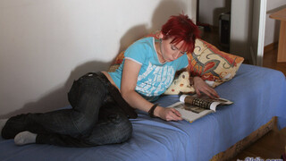 Fast Love with Redhead Laura - sex videos online YAY.PORN