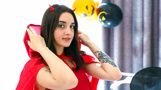 Shaved Brunette Solo Act - sex videos online YAY.PORN