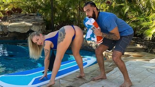 Ass Fingering MILF in the Pool - sex videos online YAY.PORN