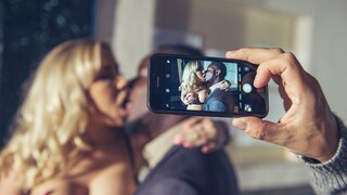 Pub Pounder: Karlie Simon Takes on Antonio Black - sex videos online YAY.PORN