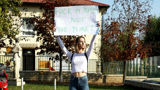 Watch Blonde Teen Gets Cumshot! - the best porn YAY.PORN