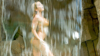 Watch Poolside Fun with Christie Stevens and Chad White - the best porn YAY.PORN