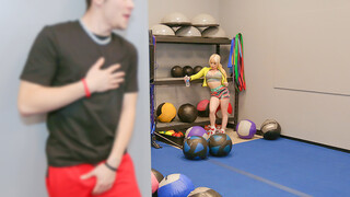 Nikki Delano MILF Gets a Free Load from Connor Kennedy - sex videos online YAY.PORN