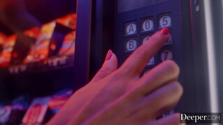 Ebony Babe in Lingerie Rides Manuel Ferrara for a Huge Cumshot - sex videos online YAY.PORN