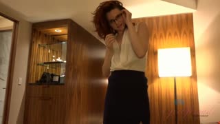 Amateur GF Emma Evins Plays with Toys & Gets Creamy - Hairy Bush Fun - sex videos online YAY.PORN