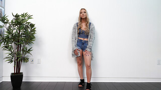 Miley Tries Out for Porn - sex videos online YAY.PORN