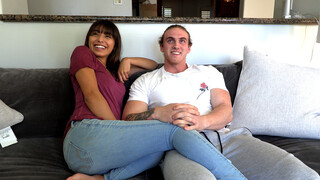 Watch Vanessa Ortiz and Dustin Reynolds Get Down to Business in the Interview Room - the best porn YAY.PORN