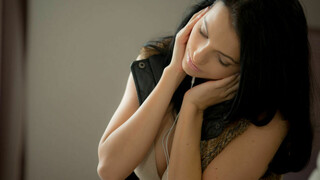 Hot Yoga Striptease - Sapphira A's Close-Up Solo Action - sex videos online YAY.PORN