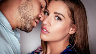 Passionate Kissing Leads to Hardcore Blowjob & Cumshot - sex videos online YAY.PORN